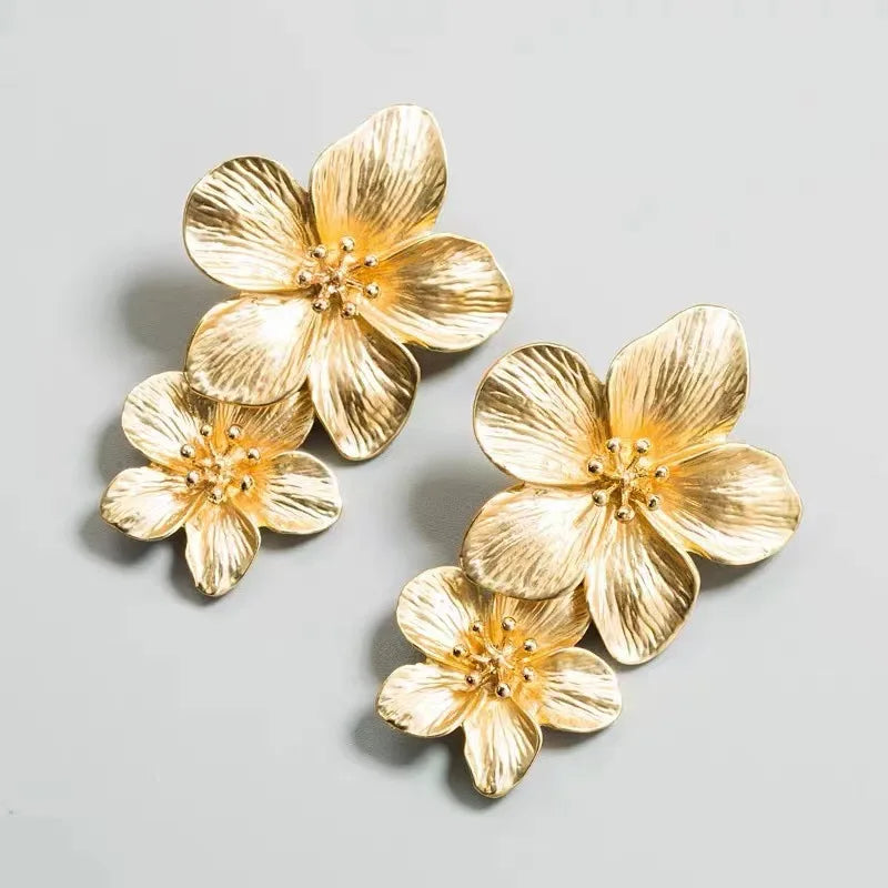 Vintage Metal Flower Stud Earrings for Women Premium Exaggerated Golden New Fashion Party Jewelry Accessories Gifts 2024