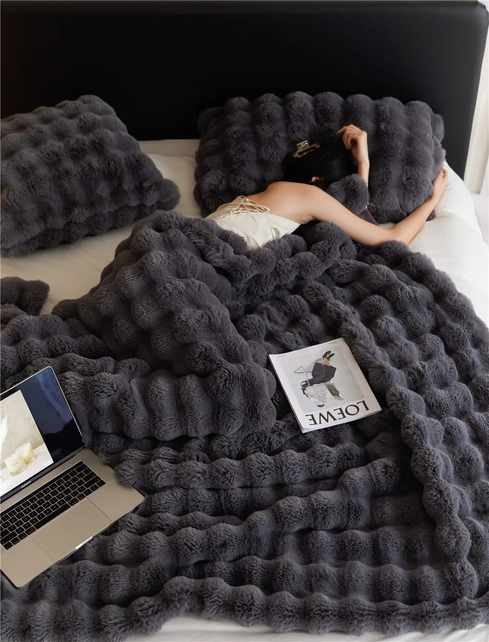 Tuscany Blanket Imitation Rabbit Blanket Bubble Fleece Blanket Double Sided Thickened Office Nap Blanket Sofa Covering Blanket